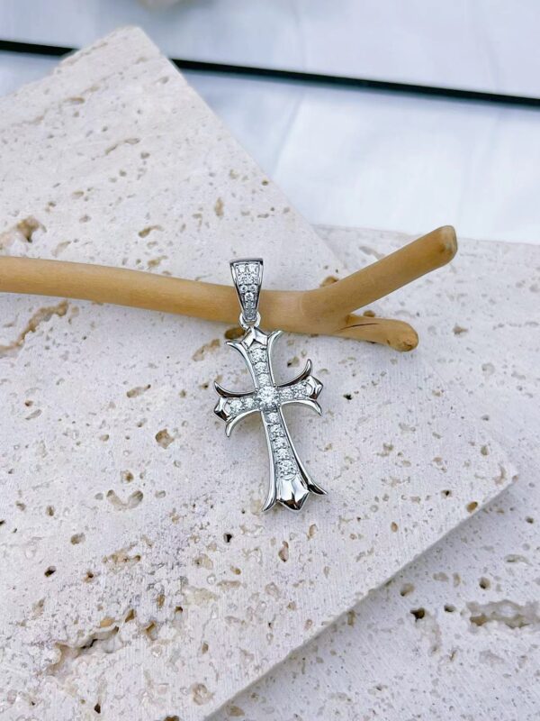 Sterling Silver Gothic Cross Pendant