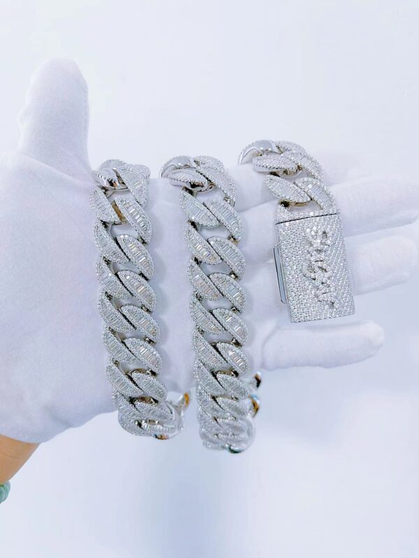 Custom Clasp 20mm Cuban Chain