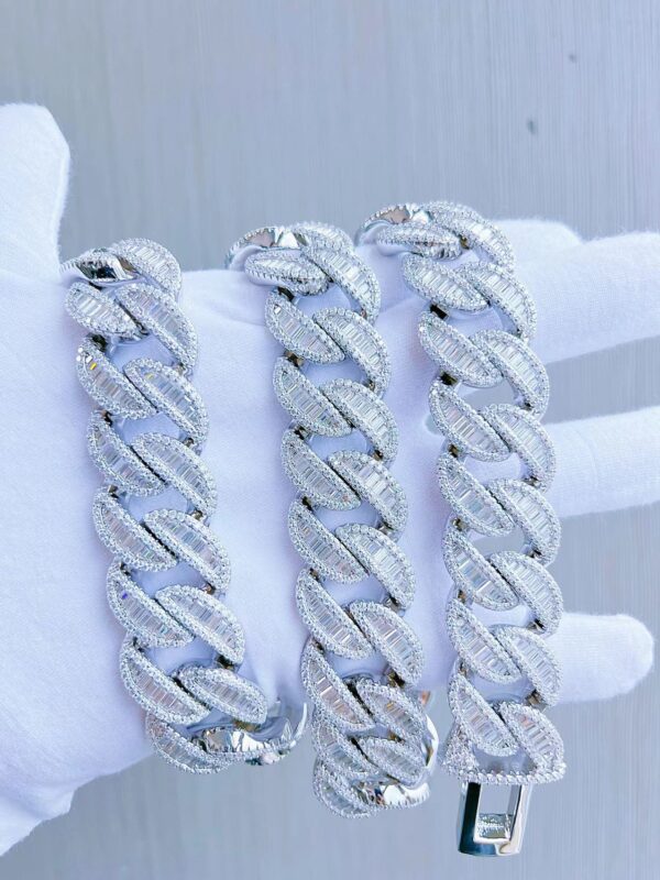 Custom Clasp 20mm Cuban Chain - Image 3