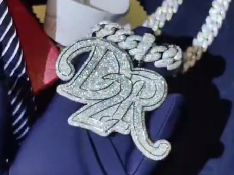 custom D2R Pendant with chain a set