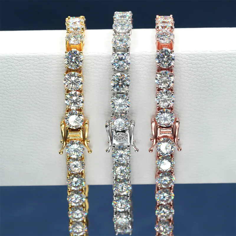 Close-up detail of VVS moissanite stones on 4mm tennis chain
