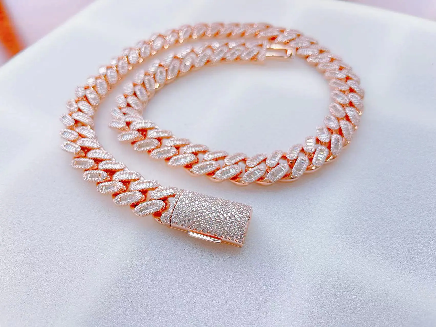 15mm Baguette Moissanite Cuban Chain - Image 4