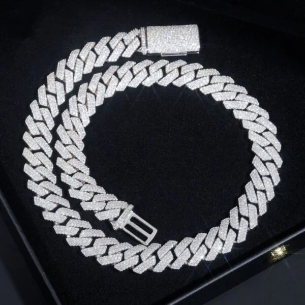 14mm Flat Cuban chain in 925 silver VVS moissanite displayed flat to show link polish and shine